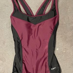 Women’s Speedo 1 Piece Suit Sz S